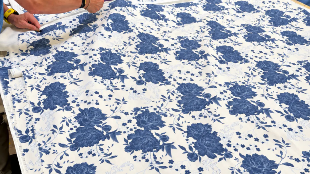 Motif all-over, raccord ou motif placé : quelle différence pour l'impression textile ?